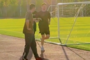 刘炜：跑田径场是跟自己较劲 大家的体能在不知不觉中提高了很多