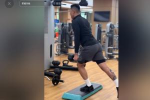 星空投注-本赛季4场丢7球，36岁王大雷晒训练视频：菜就多练呗！