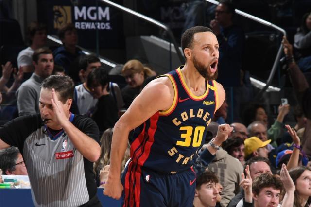 星空投注-大变脸！完全体勇士冲刺逼近湖人，科尔队史封王