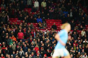 星空体育平台-太阳报：曼联因球迷抵制高票价而降价，曼市德比的门票有望售罄