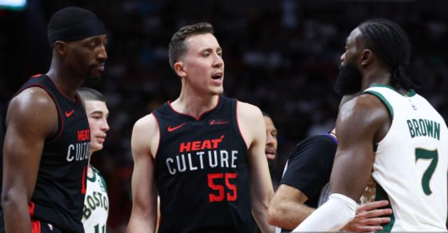 星空体育-奥利尼克第二？布朗夹胳膊恶犯引争议 邓罗怒喷