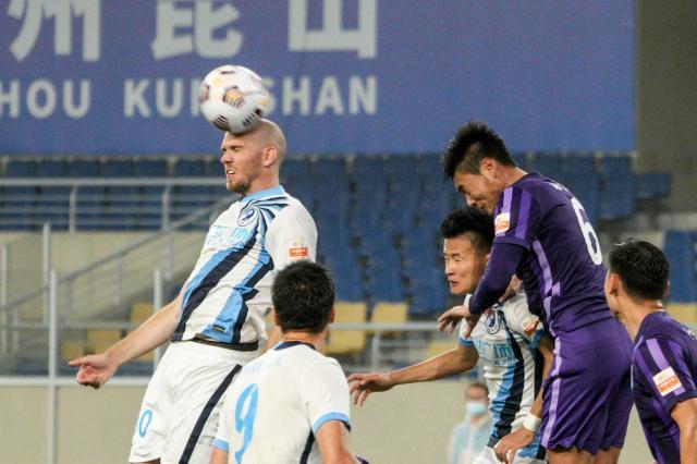 星空体育-欲携获胜之威复仇海港 大连人：放平心态力拼对手