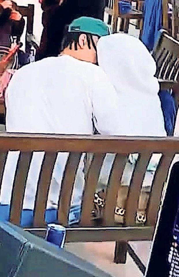 星空投注-真吃瓜？太阳报记者拍到阿里在酒吧亲吻瓜帅闺女